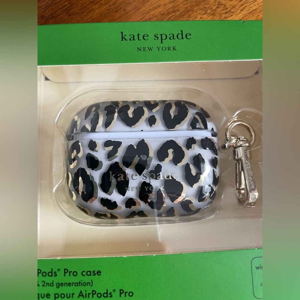 Kate Spade Leopard Print AirPods Pro Case NWT